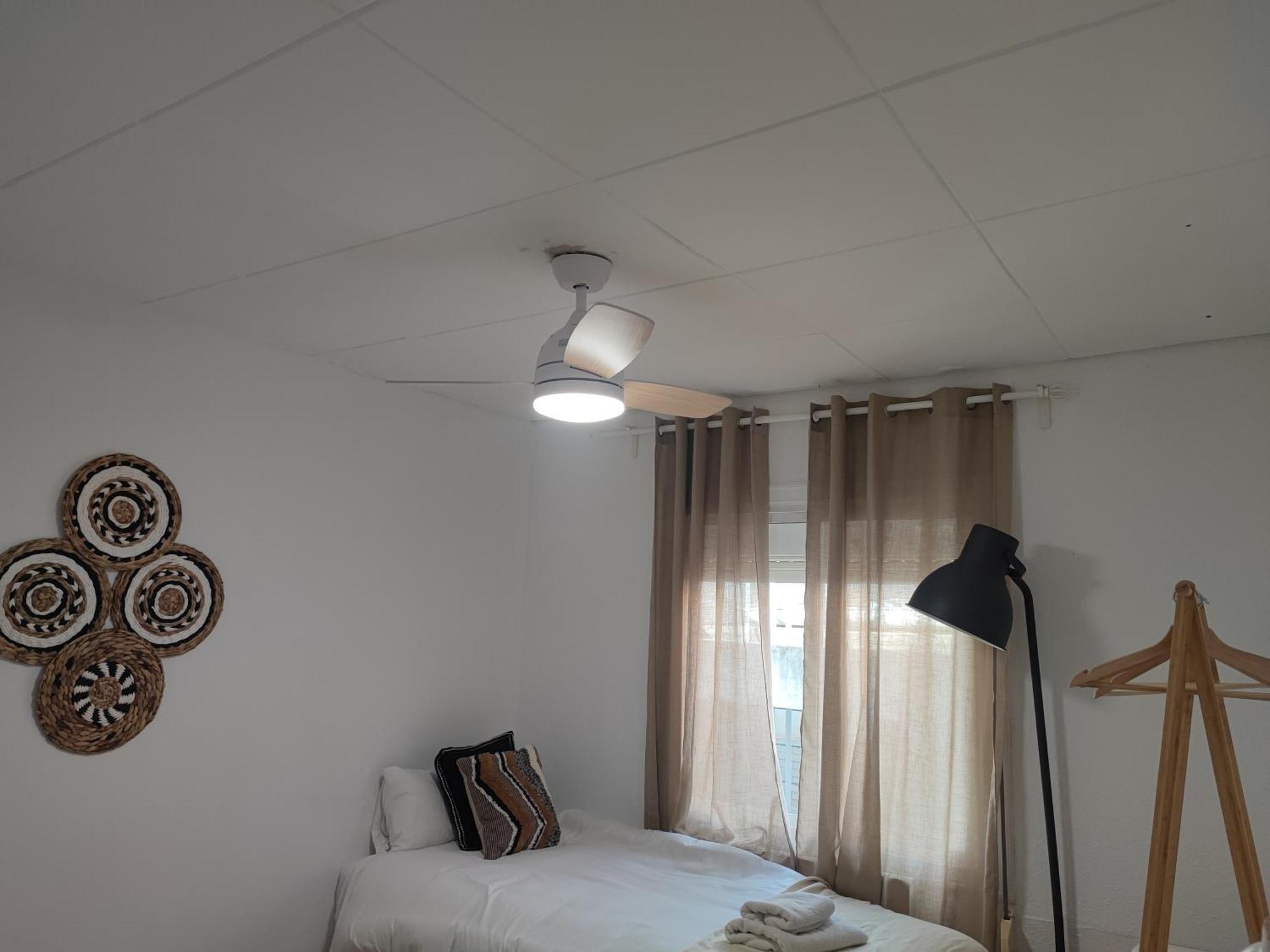 Feel Welcome Barcelona Apartment Cornellà de Llobregat Екстериор снимка